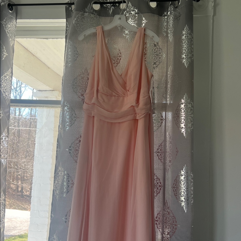 Elegant Pink Sleeveless V-Neck Chiffon Dress